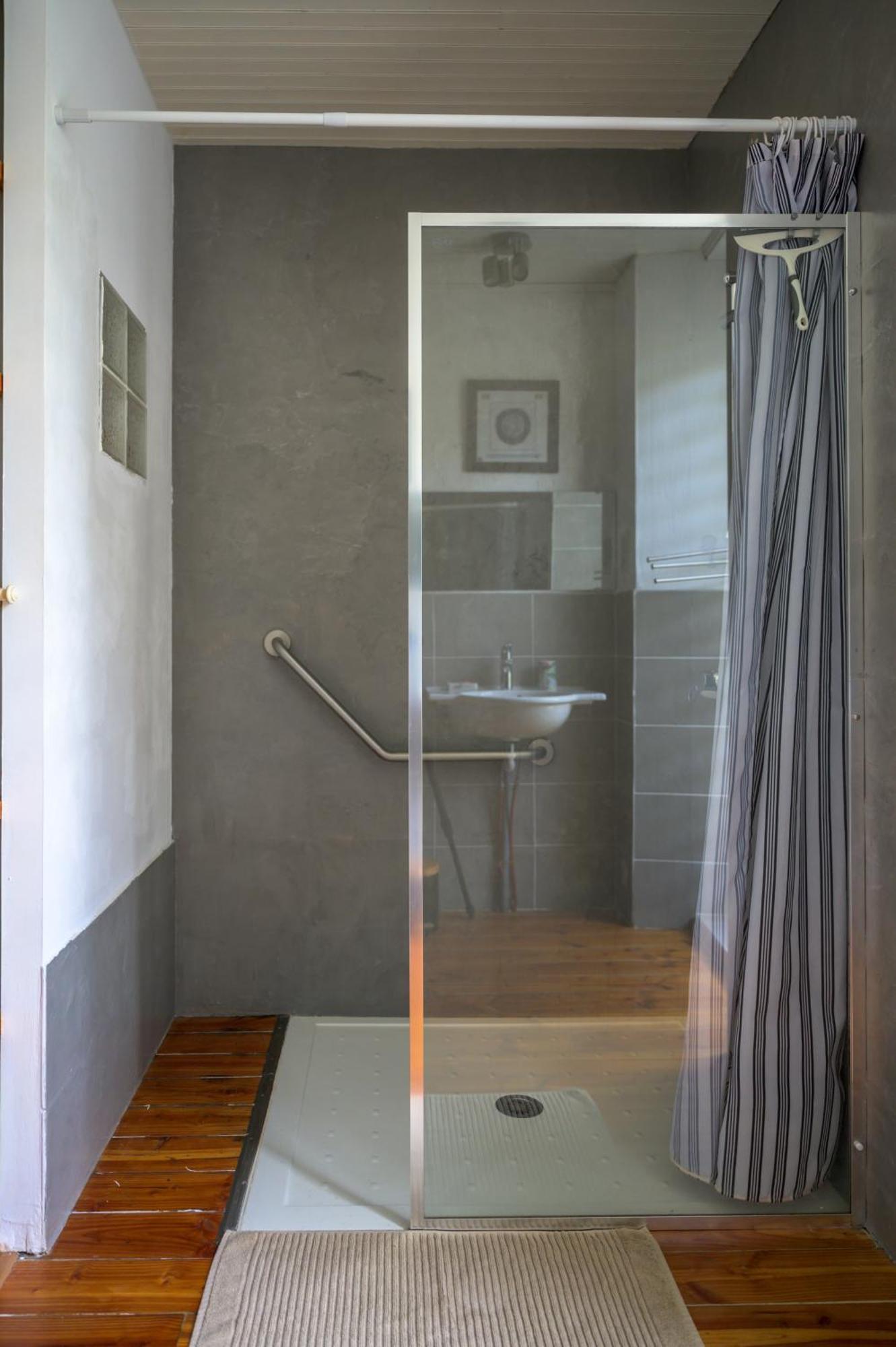 Gites De La Soulondre Lodeve Room photo